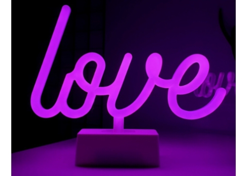 Neon Işıklı Love Yazılı Masa Gece Lambası